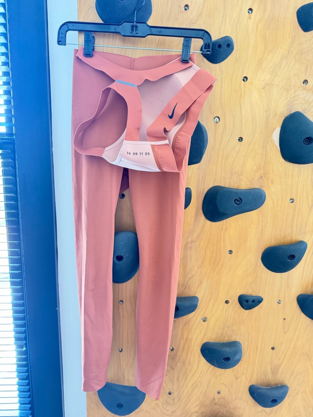 Nike Rust colored High-Waist Leggings and matching bra